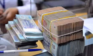 Nhóm Big 4 ồ ạt tăng lãi suất huy động, chuyện gì đang xảy ra?