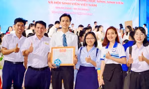 TPHCM, Bắc Giang tuyên dương Sinh viên 5 tốt