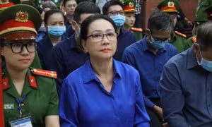 Bà Trương Mỹ Lan.