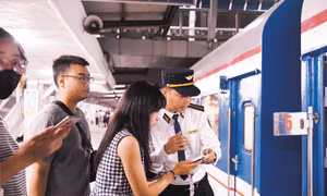 Tết Ất Tỵ 2025, ngành đường sắt cung ứng khoảng 167.000 chỗ ngồi với 338 chuyến tàuẢnh: Nhật Minh
