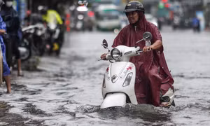 TPHCM nguy cơ ngập một số tuyến đường vào chiều tối do mưa