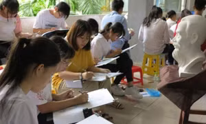 Một số trường Đại học tổ chức thi Năng khiếu trực tuyến, giảng viên và teen 2K3 nói gì?