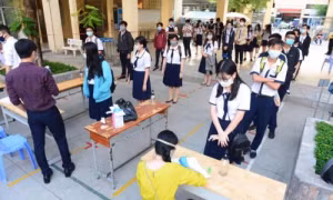 TP.HCM lên kế hoạch tiêm vắc-xin cho học sinh, vậy khi nào teen được trở lại trường?
