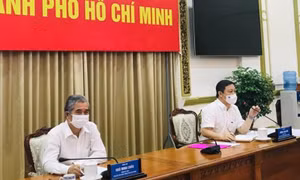 Các tỉnh ‘đòi’ cách ly, TPHCM lập tức phản ứng