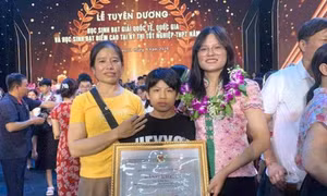 Nữ sinh người Thái đỗ Đại học Y Hà Nội được hỗ trợ chi phí ăn học