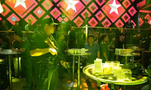 Bắt chủ quán bar Paris Night Club ở Bình Thuận