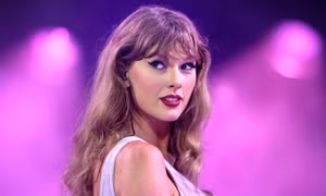 Tom Cruise, Taylor Swift bị ảnh hưởng bởi siêu bão Milton