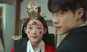 Quà Giáng Sinh đúng gu: Cự Giải mê đồ thủ công, Kim Ngưu thích nến thơm