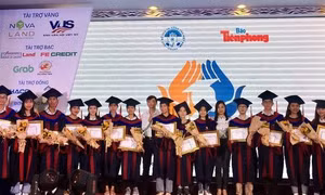 Nâng bước thủ khoa: Chạm tay vào giấc mơ của tân thủ khoa Trường Đại học Giáo dục 