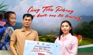 Cùng Tiền Phong nâng bước em tới trường: Tiếp nhận 10.000 suất bảo hiểm tai nạn cho học sinh 