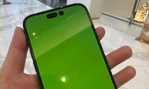 Người dùng iPhone 14 series tại Việt Nam gặp lỗi màn hình, bạn có bị không?