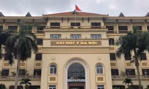 Mới nhất về tuyển sinh ĐH Y Hà Nội: Mở rộng chỉ tiêu, tăng cơ hội xét tuyển thẳng