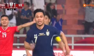 Pha ghi bàn của Supachok dẫn đầu bình chọn bàn thắng đẹp, do CĐV Việt Nam bình chọn?