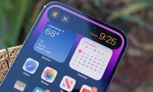 iPhone 14 Pro sau 2 tháng mở bán: Màn hình OLED đáng tiền, Dynamic Island bị chê "sấp mặt" 