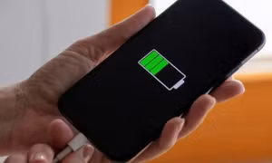 Nếu không muốn pin điện thoại bị "chai" sớm, người dùng hãy nhớ các quy tắc này