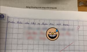 Học trò không thuộc thơ nên tự "chế" trong bài kiểm tra, cô giáo để lại lời phê cực hài