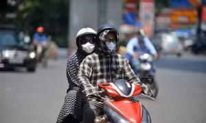 Nồm ẩm quay trở lại miền Bắc kèm theo oi nóng diện rộng, sẽ kéo dài bao lâu?