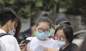 Hà Nội: Nhiều phụ huynh tiếc nuối khi lịch thi vào lớp 10 một số trường chuyên trùng nhau