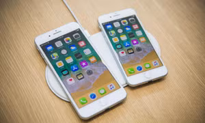 Tin được không: iPhone đời cũ trở nên "mượt" hơn nếu bạn đổi khu vực hoạt động sang Pháp?