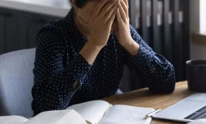 Hà Nội: Đã qua đỉnh dịch, không để tình trạng học sinh - sinh viên học trực tuyến kéo dài