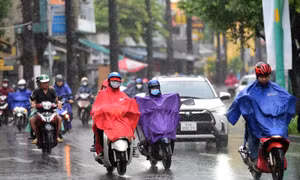 Chiều tối nay miền Bắc sẽ có mưa dông trở lại, thời tiết mát mẻ trong vài ngày tới