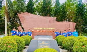Sôi nổi các hoạt động chào mừng 110 năm Ngày sinh đồng chí Lý Tự Trọng