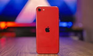 Apple sắp bổ sung vào "gia phả" iPhone một gương mặt mới, giá sốc chỉ từ 6,8 triệu đồng?