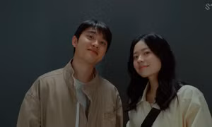 D.O. EXO tái xuất với "Somebody": MV thanh xuân vườn trường "đáng yêu siêu cấp vũ trụ"