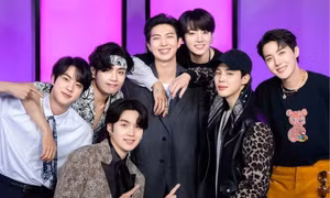 V mừng kỷ niệm 10 năm BTS: Đăng liền 17 story tưởng vu vơ nhưng có dụng ý