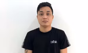 Đến nhà bạn gái chơi, 'tiện tay' trộm 21 chỉ vàng 