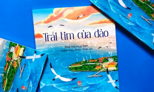 Trái Tim Của Đảo: Tập thơ về biển đảo Trường Sa dành cho độc giả nhí