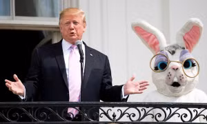 Cựu Tổng thống Trump có lời chúc mừng Lễ Phục Sinh không thể kỳ lạ hơn, ai cũng choáng