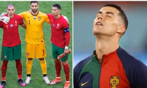 Tại sao Cristiano Ronaldo hay đứng xoay nghiêng người khi hát quốc ca trước trận đấu?
