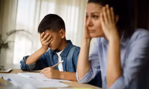 Đề thi Toán tiểu học quá hóc búa khiến người lớn rối não vẫn không tìm ra đáp án 