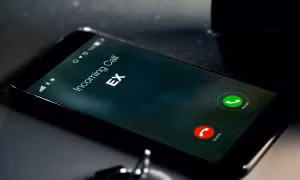 Gọi điện cho người yêu cũ 1.023 cuộc trong 24 ngày, anh chàng Hàn Quốc nhận án phạt nặng