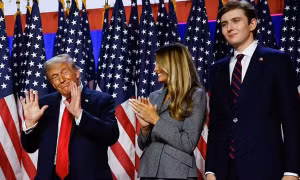 Ông Donald Trump tiết lộ bí mật giúp con trai út Barron Trump cao đến hơn 2 mét