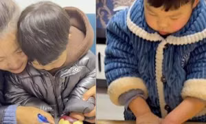 Sinh ra với một bàn tay không có ngón tay, cậu bé ở Trung Quốc giải thích siêu dễ thương