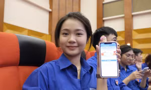 Đoàn viên, thanh niên sôi nổi tìm hiểu về Ngày Tổng tuyển cử đầu tiên
