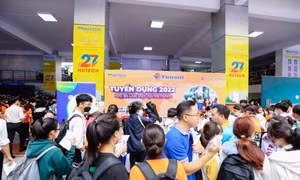 Nhóm ngành Du lịch - Nhà hàng - Khách sạn “bùng nổ” tuyển dụng tại HUTECH Tourism Happy Day 2022