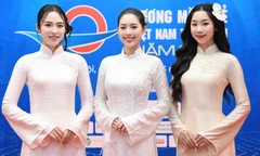 Á hậu Châu Anh, Vân Nhi dự lễ trao giải Gương mặt trẻ Việt Nam tiêu biểu 2025