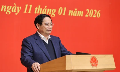 Thủ tướng: Tiếp tục sắp xếp, tinh gọn tổ chức bộ máy ở Trung ương và địa phương