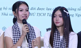 Trao 500 bộ sách đổi đời đến sinh viên TPHCM 