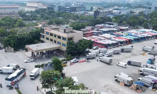 Bãi đỗ xe Vạn Thuận hoạt động thế nào giữa trung tâm Hà Nội?