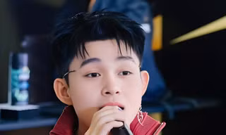 Sở Văn hóa Thể thao TPHCM làm việc với Jun Pham về MV gợi dục