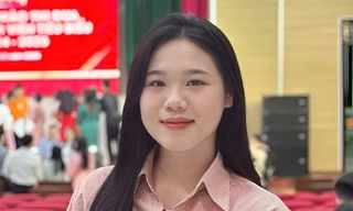 Nữ sinh Gia Lai: 'Lũ lụt cuốn trôi mọi thứ, mẹ con em phải làm lại từ đầu'