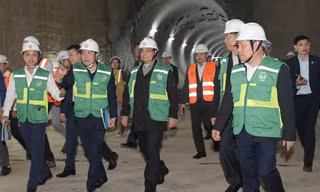 Thủ tướng kiểm tra công trường dự án metro Nhổn - Ga Hà Nội