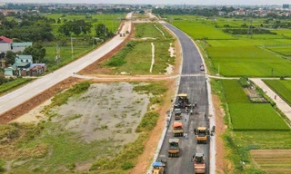 Ký hợp đồng BOT dự án đường cao tốc Vành đai 4 Hà Nội hơn 56.000 tỷ đồng