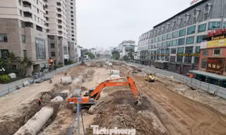 Dự án khẩn cấp nhưng phường ở Hà Nội vẫn bàn giao 0 m² mặt bằng