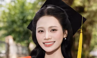 Thêm một hoa hậu nhận bằng thạc sĩ