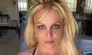 Britney Spears bị bắt